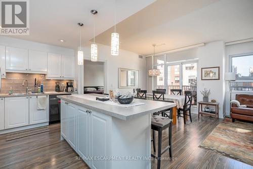 210 - 399 Elizabeth Street, Burlington, ON - Indoor Photo Showing Other Room