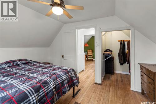 1406 10Th Avenue N, Saskatoon, SK - Indoor Photo Showing Bedroom