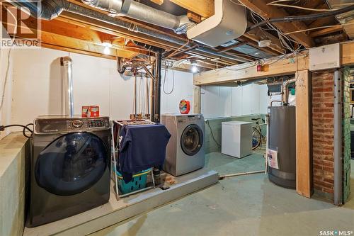 1406 10Th Avenue N, Saskatoon, SK - Indoor Photo Showing Laundry Room