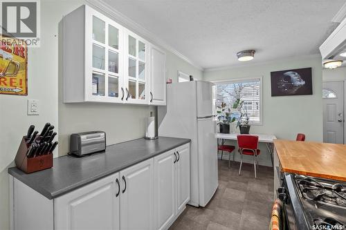 1406 10Th Avenue N, Saskatoon, SK - Indoor