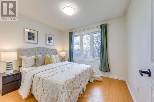 2967 Jackson Drive, Burlington, ON - Indoor Photo Showing Bedroom