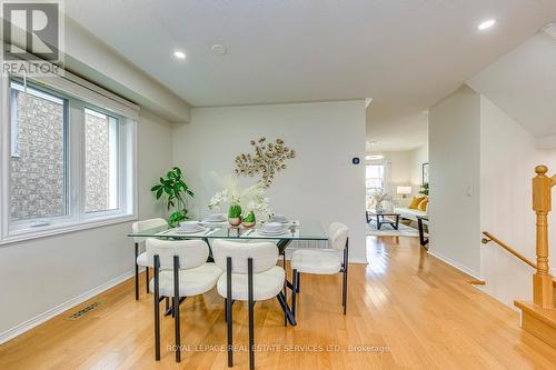 2967 Jackson Drive, Burlington, ON - Indoor Photo Showing Dining Room