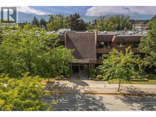 983 Bernard Avenue Unit# 205, Kelowna, BC - Outdoor