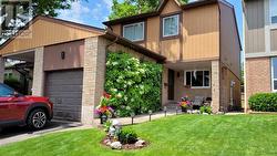 26 - 1580 LANCASTER DRIVE  Oakville, ON L6H 2Z5