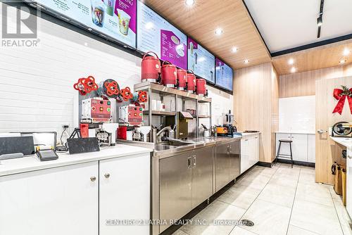 83 Lakeshore Road S, Mississauga, ON 