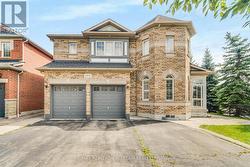 498 TREMBLANT COURT  Mississauga, ON L5W 1P4