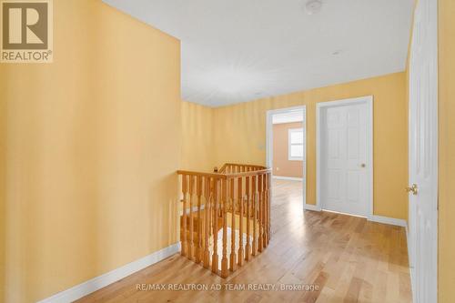 498 Tremblant Court, Mississauga, ON - Indoor Photo Showing Other Room