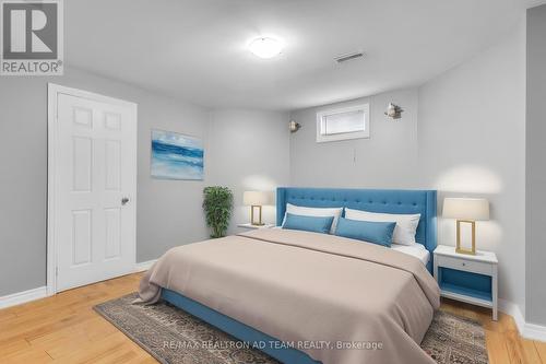 498 Tremblant Court, Mississauga, ON - Indoor Photo Showing Bedroom