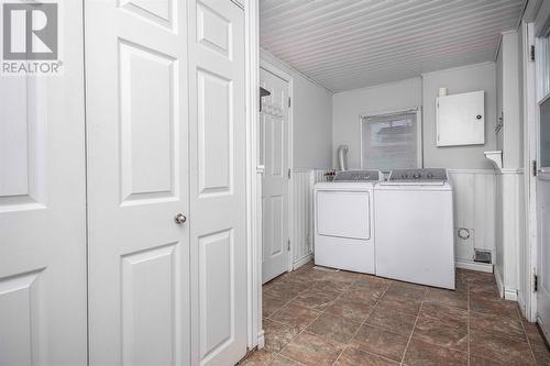 7 Bridge Road, Torbay, NL - Indoor Photo Showing Laundry Room