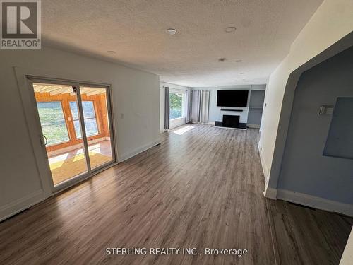 345 Myrtle Road E, Whitby, ON - Indoor Photo Showing Other Room