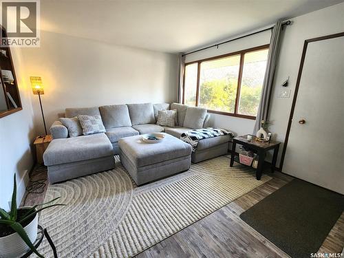 1272 King Street, Estevan, SK - Indoor Photo Showing Living Room