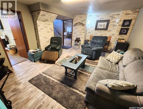 1272 King Street, Estevan, SK - Indoor Photo Showing Living Room