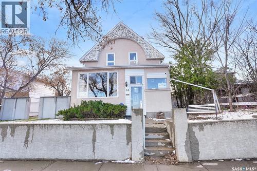 33 Home STREET W  Moose Jaw, SK S6H 4X2