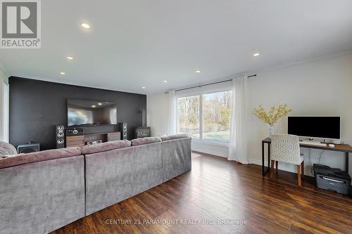 4983 Ninth Line, Erin, ON - Indoor Photo Showing Living Room