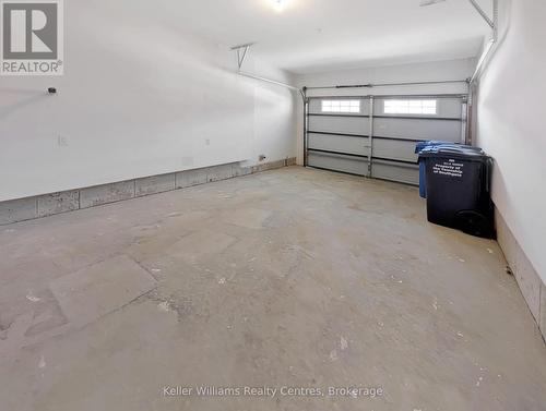 25 Mackenzie Street, Southgate, ON - Indoor Photo Showing Garage