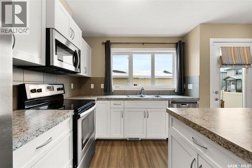 5057 Cornell Gate, Regina, SK - Indoor Photo Showing Kitchen With Double Sink With Upgraded Kitchen
