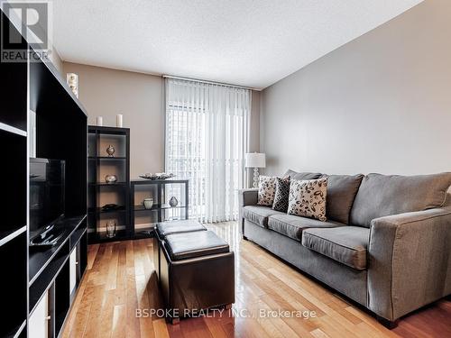 1217 - 323 Richmond Street E, Toronto, ON - Indoor Photo Showing Living Room