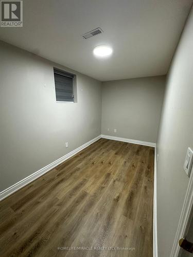 7100 Walworth Court, Mississauga, ON - Indoor