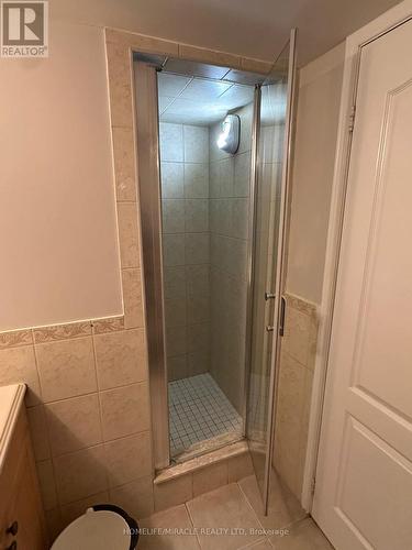7100 Walworth Court, Mississauga, ON - Indoor Photo Showing Bathroom