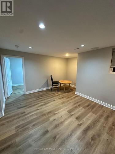 7100 Walworth Court, Mississauga, ON - Indoor