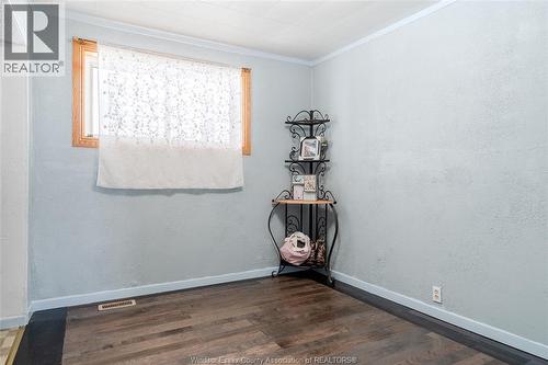 920 Lillian, Windsor, ON - Indoor Photo Showing Other Room