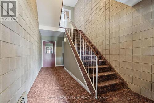 70 Stokes Road, St. Thomas, ON - Indoor Photo Showing Other Room