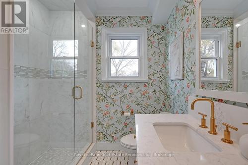 75 Brookfield Road, Oakville (Co Central), ON - Indoor Photo Showing Kitchen With Double Sink With Upgraded Kitchen