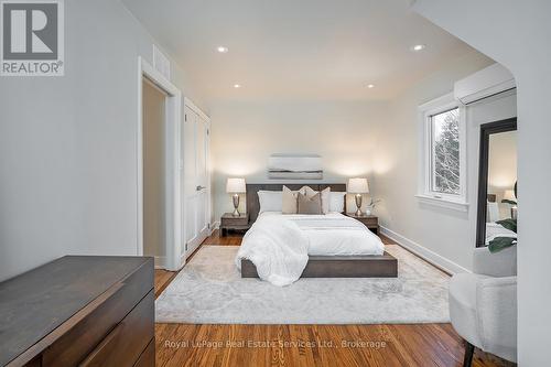 75 Brookfield Road, Oakville (Co Central), ON - Indoor Photo Showing Kitchen With Double Sink With Upgraded Kitchen