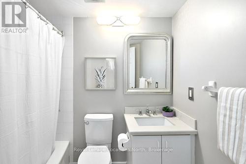 Ensuite bath - 365 Mariners Way, Collingwood, ON 