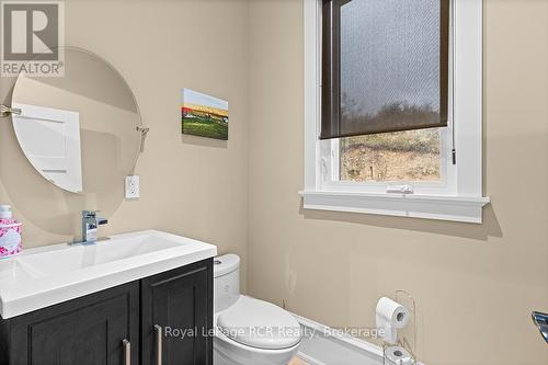 195781 Grey 7 Road, Grey Highlands, ON - Indoor Photo Showing Bathroom