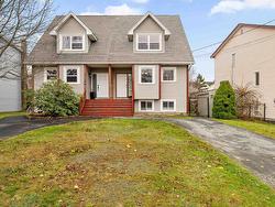 204 Greenwood Avenue  Timberlea, NS B3T 1H8