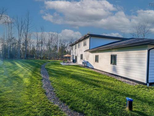 106 Edward Dr, Enfield, NS 