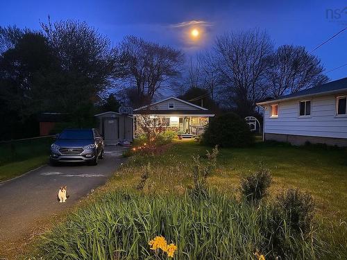 44 Courtney Road, Dartmouth, NS 