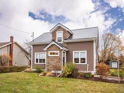 212 Belvedere Avenue  Charlottetown, PE C1A 2Z3