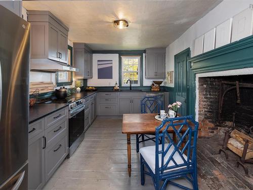 69 Fox Street, Lunenburg, NS 