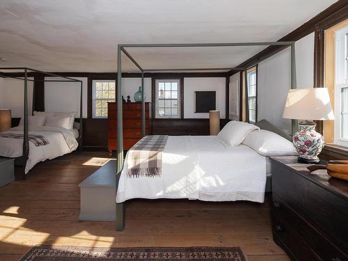 69 Fox Street, Lunenburg, NS 