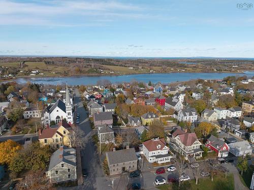 69 Fox Street, Lunenburg, NS 