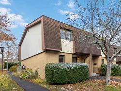 30 Chelsea Lane  Halifax, NS B3M 1K9