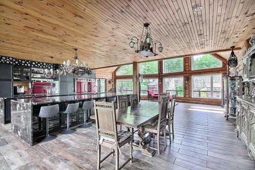 Kitchen - 40 Rue De L'Orée-Des-Bois, Sainte-Catherine-De-La-Jacques-Cartier, QC - Indoor Photo Showing Dining Room