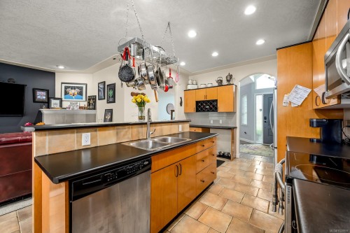 589 Monarch Dr, Courtenay, BC 