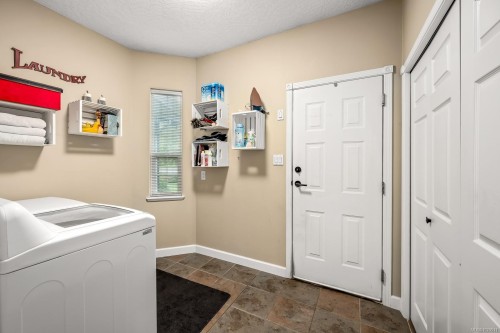 589 Monarch Dr, Courtenay, BC 