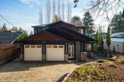 5173 Lochside Dr  Saanich, BC V8Y 2G4
