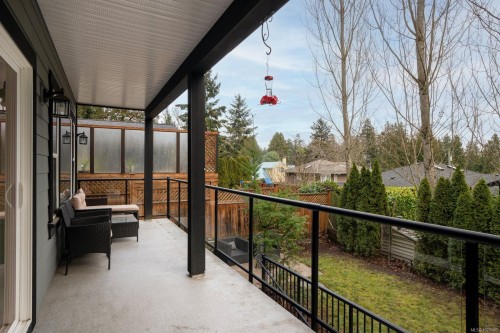 5173 Lochside Dr, Saanich, BC 