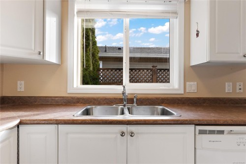 68-7570 Tetayut Rd, Central Saanich, BC 