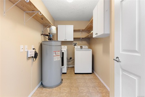 68-7570 Tetayut Rd, Central Saanich, BC 