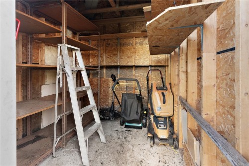 68-7570 Tetayut Rd, Central Saanich, BC 