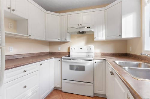 68-7570 Tetayut Rd, Central Saanich, BC 