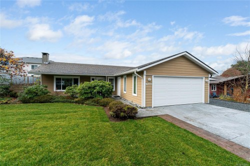 6255 Blueback Rd, Nanaimo, BC 