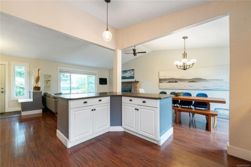 6255 Blueback Rd, Nanaimo, BC 