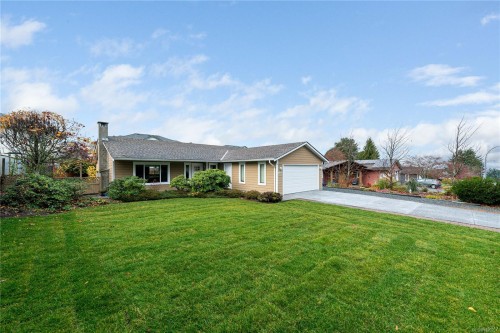 6255 Blueback Rd, Nanaimo, BC 